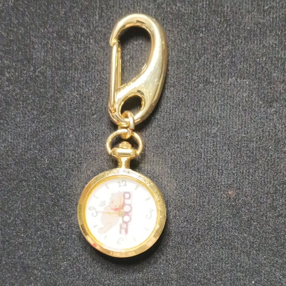 Vintage Avon Gold Winnie the Pooh Clip Pocket Watch - Picture 2 of 4